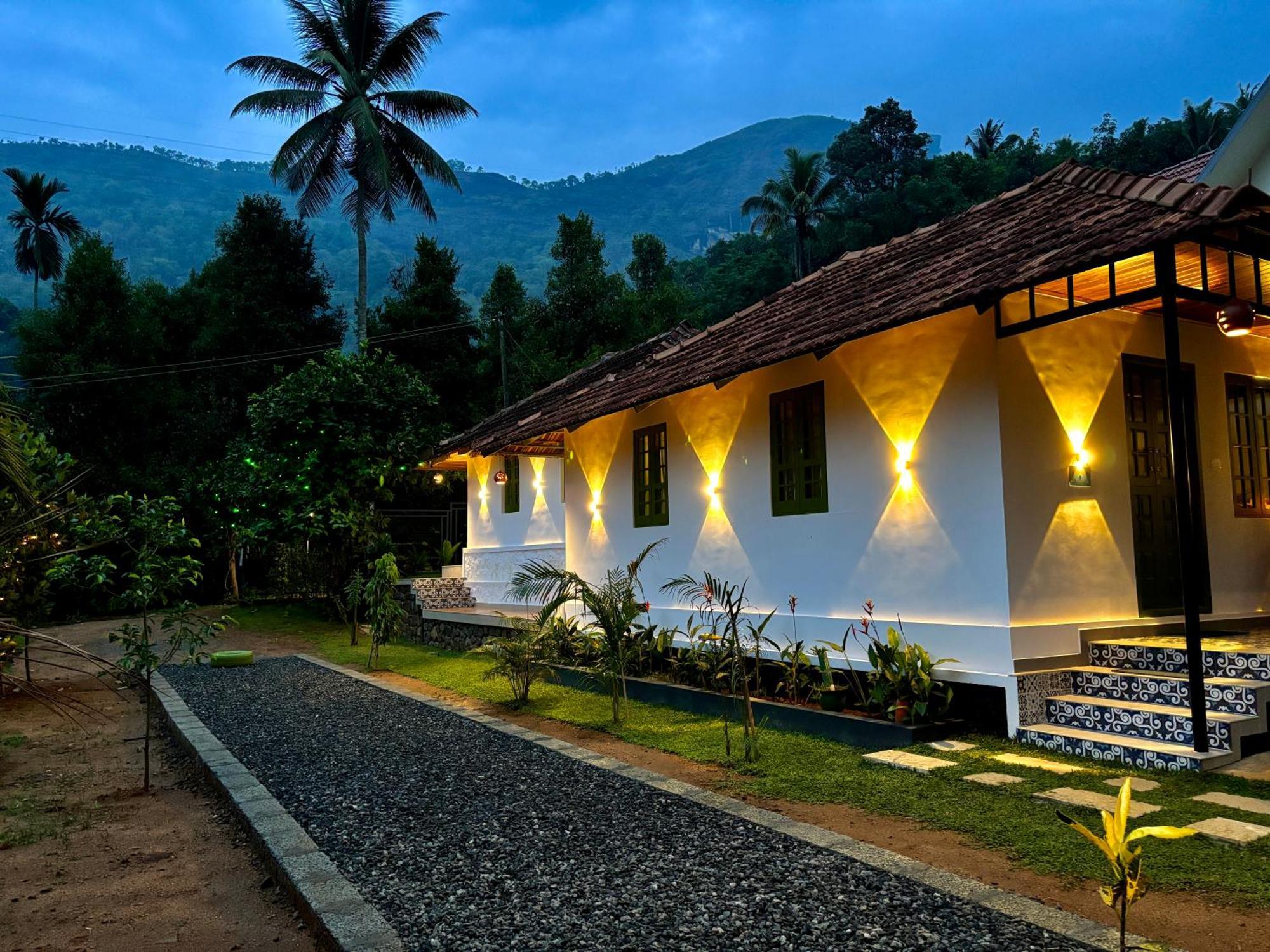 Calm Shack - 2 Bedroom-Boutique Farm Stay Munnar Exterior foto