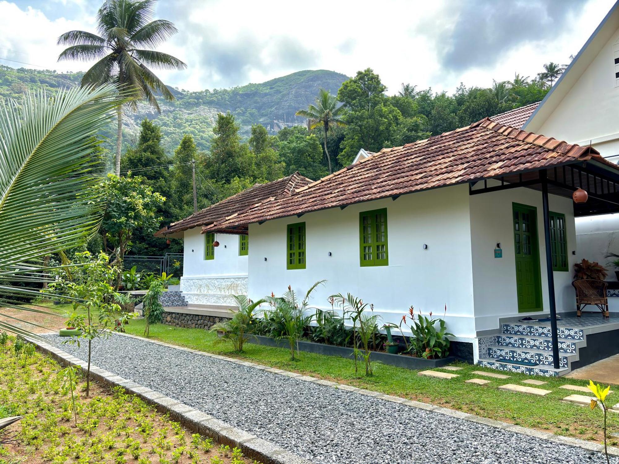 Calm Shack - 2 Bedroom-Boutique Farm Stay Munnar Exterior foto